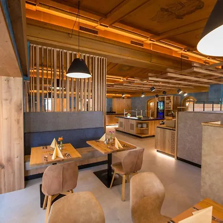 Oberwirt - Herzliche Hotel 4*