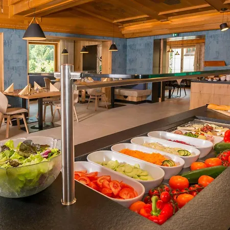 Hotel Oberwirt - Nahe An Saalbach Und Zell Am See, Sommercard Viehhofen
