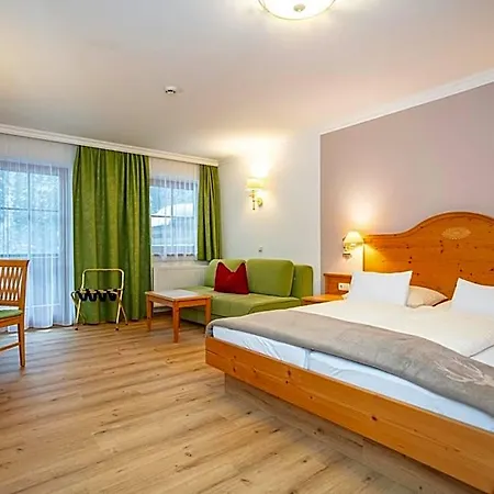 Oberwirt - Nahe An Saalbach Und Zell Am See, Sommercard Otel