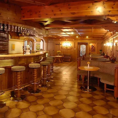 Oberwirt - Nahe An Saalbach Und Zell Am See, Sommercard Отель 4*